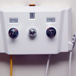 TR 2810 Betegfürdető fali panel